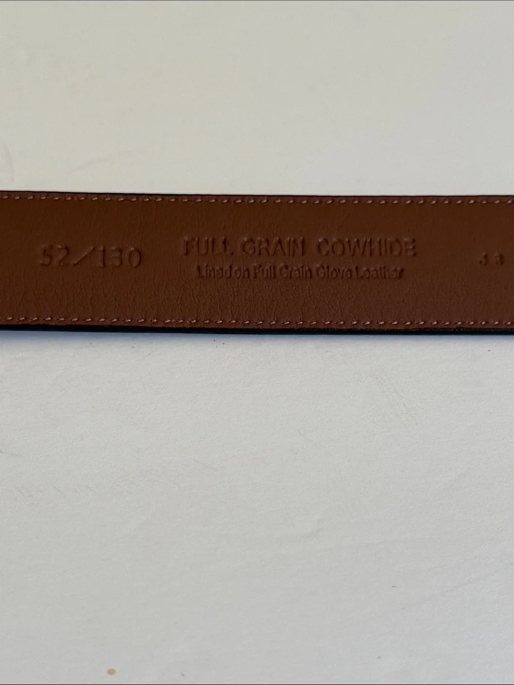 Roundtree & Yorke Mahogany Brown Leather Men's Belt with Gold Buckle size 52